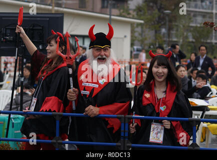 Didi Senft in der Menge an Le Tour de France - Saitama Kriterium 2018 Hauptrennen am 4. November 2108 in Saitama, Japan. Credit: Mark Eite/LBA/Alamy leben Nachrichten Stockfoto