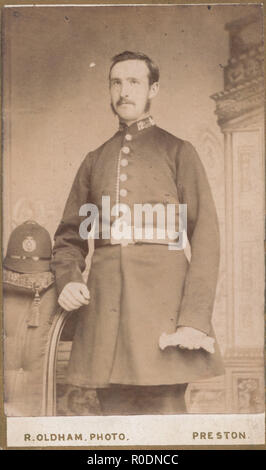Preston, Lancashire CDV (Carte de Visite) eines viktorianischen Polizist. Kragen Nr. 1253 Stockfoto