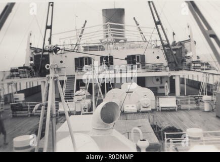 Vintage Foto, das Deck von RMS Asturien Stockfoto