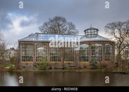 Historische Gewächshaus der Hortus Botanicus in das UNESCO-Weltkulturerbe von Amsterdam Stockfoto