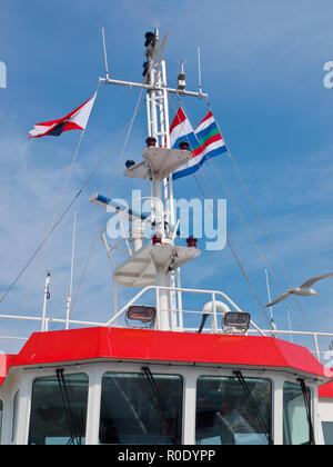 Das Schiff die Brücke von nautischen Fähre Stockfoto