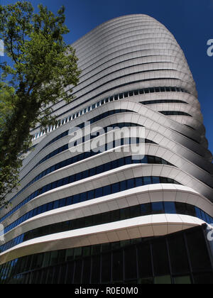 Hohes, modernes Architektur Bürogebäude Stockfoto