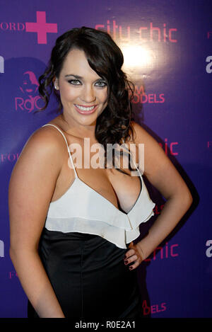 Gast der Stadt schicke Mode Label führt eine plus - Größe Modell Suche in Verbindung mit BGM Model Management Australien und Ford Modelle von New York in die Argyle. Sydney, Australien. 12.08.08. Stockfoto