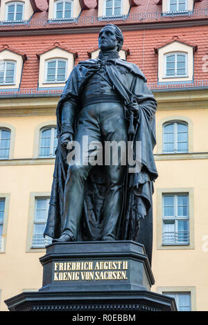 Denkmal für Friedrich August II. von Sachsen am Neumarkt in Dresden, erbaut 1867 von Ernst Haehnel Stockfoto