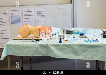 München / Deutschland - 05. SEPTEMBER 2018: Neue medizinische Geräte und Methoden zur Rettung Service Personal. Stockfoto