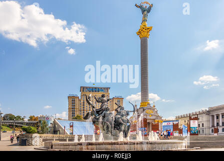 Kiew, Ukraine - 15. August 2018: Independence Monument in Maidan in Kiew, Memorial Ausstellung Euromaidan Stockfoto