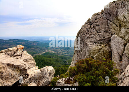Blick von Puig de Galatzo nach Palma de Mallorca, Wetter ist bewölkt, Spanien Stockfoto