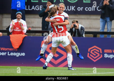 Borehamwood, London, UK. 4. November 2018. Arsenal feiern das erste Tor des Spiels in der zweiten Hälfte. Peter Lopeman/Alamy leben Nachrichten Stockfoto