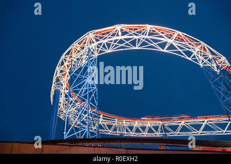 Blackpool Großbritannien, 4. November 2018. Wetter news. Eine milde und etwas langweiligen Abend in Blackpool heute Abend als die Leuchten werden zum letzten Mal in der Saison 2018. © Gary Telford/Alamy leben Nachrichten Stockfoto