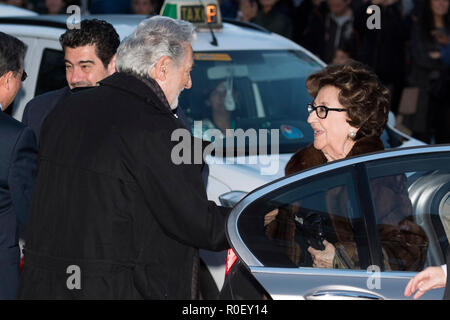 Placido Domingo mit Frau Marta auf dem Konzert zu Ehren des 80. Geburtstags von Sofia von Spanien an der Escuela Superior de Musica Reina Sofia. Madrid, 02.11.2018 | Verwendung weltweit Stockfoto