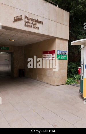 Die Seilbahn Station im Kloster Montserrat, Montserrat, Barcelona, Spanien Stockfoto