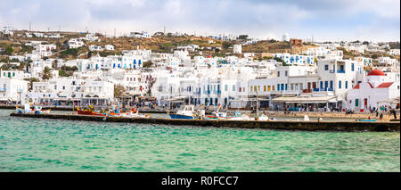 Mykonos, Griechenland - 17.10.2018: Insel Mykonos Antenne Panoramaaussicht, Teil der Kykladen, Griechenland Stockfoto