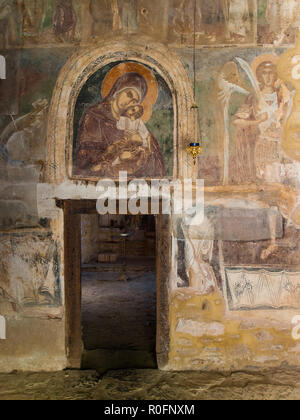 Kloster Panagia Porfyra (Jungfrau Maria) auf Agios Achillios Insel in der Prespa Region von Griechenland Stockfoto