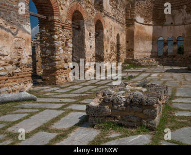 Basilika Ágios Achilleios auf Agios Achillios Insel. Prespa Lakes Region. Stockfoto