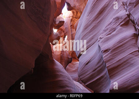 Die fantastischen natürlichen Felsformationen des Antelope Slot Canyon, Lake Powell, Page, Arizona, USA Stockfoto