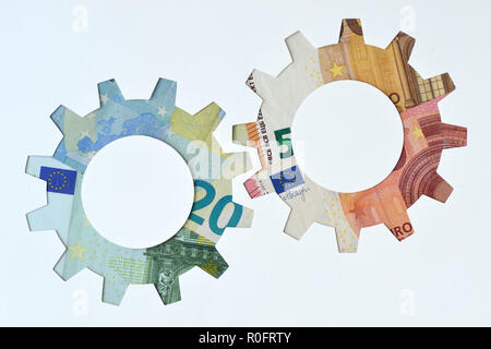 Gang aus Euro-banknoten - Finanzsystem Konzept Stockfoto
