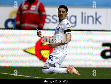 Leeds United ist Pablo Hernandez feiert ersten Ziel seiner Seite des Spiels zählen während der Himmel Wette Championship match bei der DW Stadium, Wigan. Stockfoto