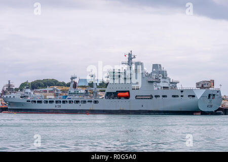 RFA Tidesurge 138 angedockt bei Falmouth, Cornwall, UK. Stockfoto