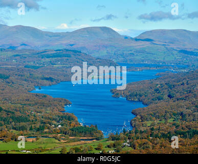 Eine Luftaufnahme des Lake Windermere, Lake District National Park, North West England, Nordirland, England, Grossbritannien Stockfoto