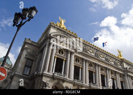 Das Palais Garnier (Palais Garnier) Oper, berühmt als die Einstellung für Gaston Leroux's 1910 Roman "Das Phantom der Oper", Paris, Frankreich. Stockfoto