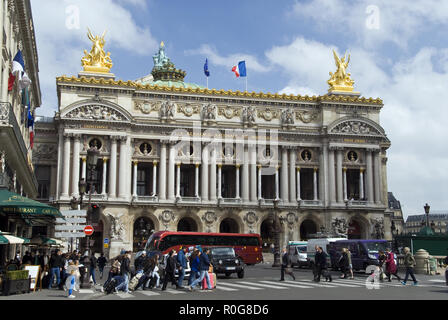 Das Palais Garnier (Palais Garnier) Oper, berühmt als die Einstellung für Gaston Leroux's 1910 Roman "Das Phantom der Oper", Paris, Frankreich. Stockfoto