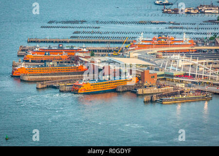 New York, New York/USA -???7, August 2018: Staten Island Ferry Pier Stockfoto
