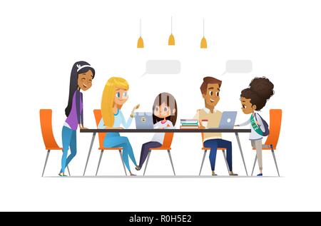 Computer Science Club. Glückliche Kinder, Schüler und Studenten an Laptops sitzen Miteinander sprechen und lernen Programmierung. Codierung für Kinder Konzept. Vector Illustration für Website, Werbung, auf Plakaten Stock Vektor