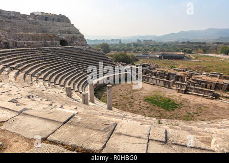 Ruinen der antiken Theater von Milet in der Aydin Provinz der Türkei. Stockfoto