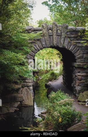 Herbst Blick auf den Wintergarten im Central Park, New York City. Stockfoto