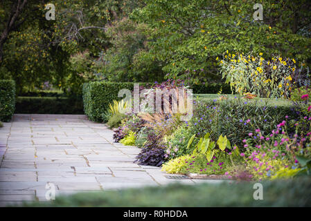 Herbst Blick auf den Wintergarten im Central Park, New York City. Stockfoto