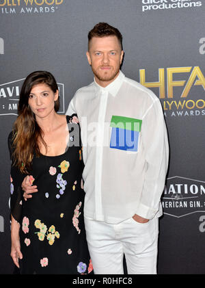 Los Angeles, USA. 04 Nov, 2018. LOS ANGELES, Ca. November 04, 2018: Dan Reynolds & Aja Volkman am 22. jährlichen Hollywood Film Awards im Beverly Hilton Hotel. Foto: Paul Smith/Alamy leben Nachrichten Stockfoto