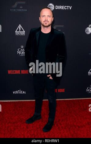 Aaron Paul in der Ankunftshalle für WELCOME HOME Premiere, die London West Hollywood, West Hollywood, CA 4. November 2018. Foto von: Priscilla Grant/Everett Collection Stockfoto