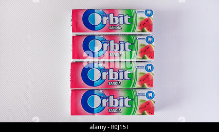 Wrigley's Orbit Kaugummi, vier aufgereiht Packs von speziellen Wassermelone oder Sandia Aromen, eine spanische Ausgabe von Zucker Kaugummi Stockfoto