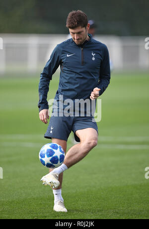 Tottenham Hotspur ist Ben Davies während dem Training Training in Enfield, London. Stockfoto