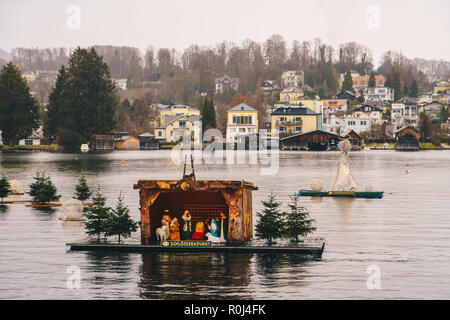 Advent Weihnachtskrippe in der Nähe des Schlos Schloss Ort in Gmunden, Österreich Stockfoto