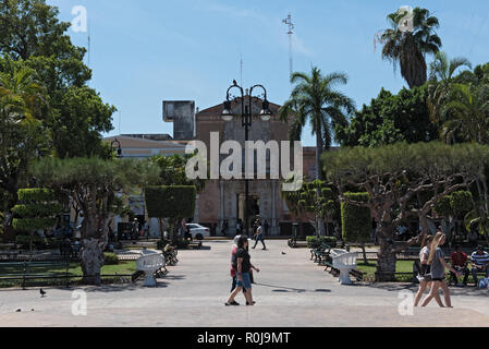 Eingang des Hauses des Montejo, Museum, von 1549, Gründer der Stadt Merida, Francisco de Montejo, Merida, Mexiko. Stockfoto