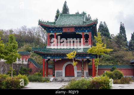 Buddhistischen Tempel an der Spitze der Tianmen Mountain, Hunan Stockfoto