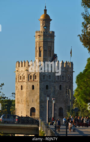 Gold Turm - Torre del Oro in Sevilla, Spanien Stockfoto