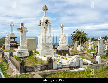 Marmor Grabsteine und Gräber auf dem Friedhof Waverley Bronte Sydney, NSW, Australien. Stockfoto