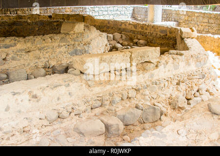 3. Mai 2018 Der ausgegrabenen Ruinen von, was geglaubt wird, St Peter's House iin der antiken Stadt Kapernaum zu sein in Israel. Stockfoto