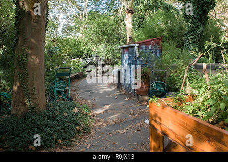 Szenen aus der M'Finda Kalunga gemeinschaft Garten in Manhattans Lower East Side. Stockfoto