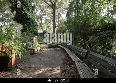 Szenen aus der M'Finda Kalunga gemeinschaft Garten in Manhattans Lower East Side. Stockfoto