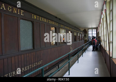 Eine Replik Eisenbahn der Vorlage, in der der Weltkrieg ein Waffenstillstand ausgehandelt und unterzeichnet wurde, Compiegne, Frankreich. Stockfoto