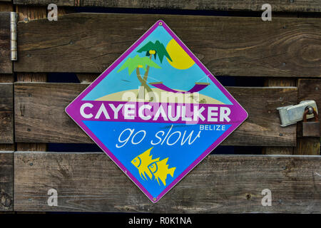 Caye Caulker ist eine kleine Kalksteinkoralleninsel vor der Küste von Belize in der Karibik Stockfoto