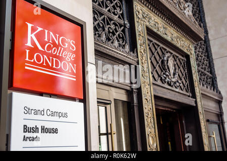 London England, Großbritannien, Covent Garden Strand, King's College, Bush House Arcade, Universitätscampus, Eingang, Strand Campus, Großbritannien GB English Europe, UK180823041 Stockfoto