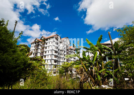 Schöne Hotels in Tanah Rata in den Cameron Highlands Berge im Nationalpark in Malaysia. Typische Unterkunft in Südostasien. Stockfoto