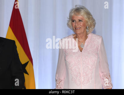 Die Herzogin von Cornwall besucht eine staatliche Abendessen im Jubilee House, in Accra, Ghana, am Tag sechs der königlichen Reise nach Westafrika. Stockfoto