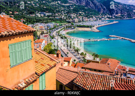 Blick auf Menton an der französischen Riviera. Stockfoto