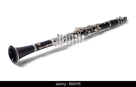 Schwarz alte Klarinette isoliert auf einem weißen Hintergrund. Stockfoto