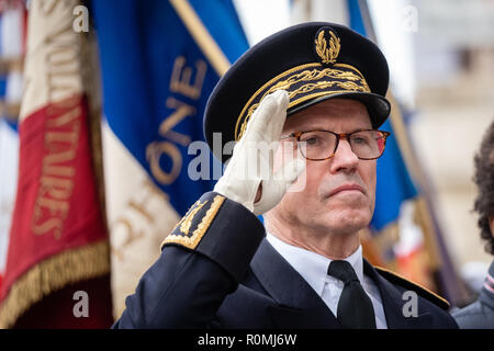 Lyon, Frankreich. 6. November 2018. Pascal Mailhos, Präfekt der Rhône. Der Präfekt würdigte die Toten aller Kriege Credit: FRANCK CHAPOLARD/Alamy leben Nachrichten Stockfoto